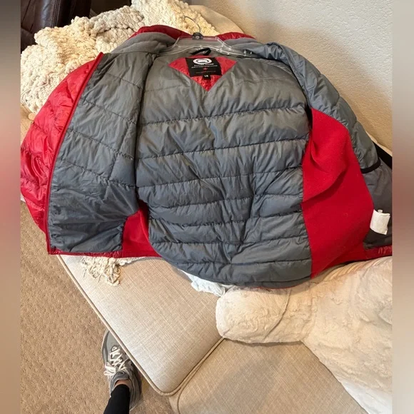 Canada Goose Hybridge Lite Tech Down Jacket - Picture 7 of 11
